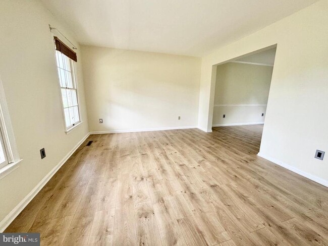Photo - 501 Falcon Dr