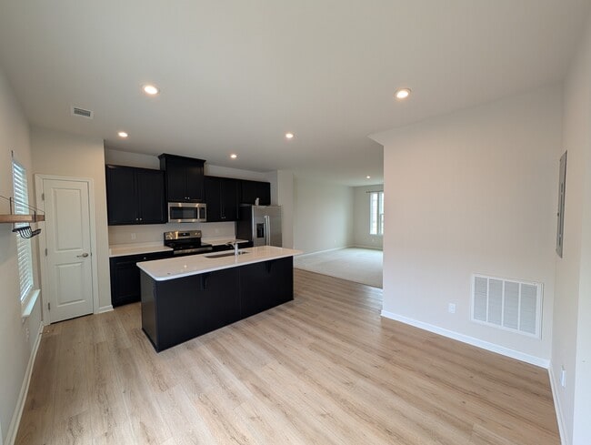 Photo - 420 Park Ave