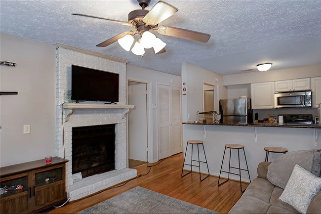 Photo - 449 N Donahue Dr Unit B15/ Room A