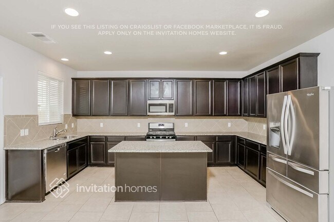 Photo - 1606 Desert Candle