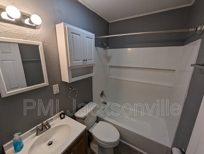 Photo - 917 Saranac St