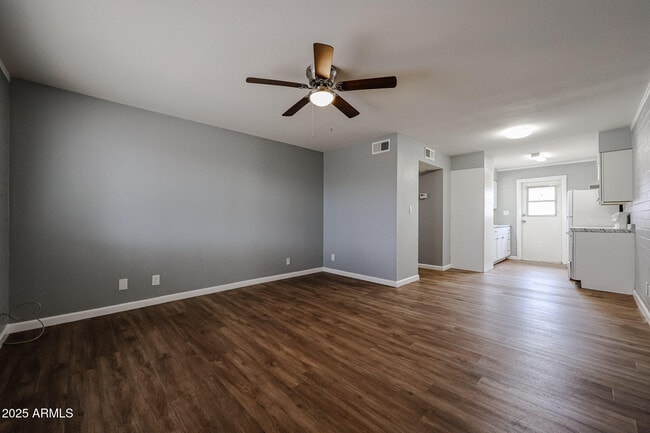 Building Photo - 2226 W Heatherbrae Dr
