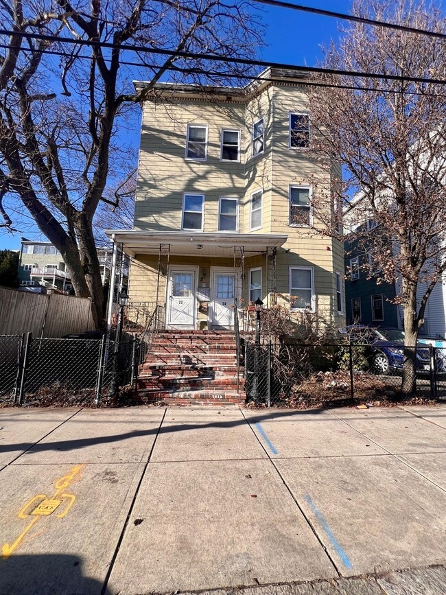 Photo - 22 Temple St Unit 2