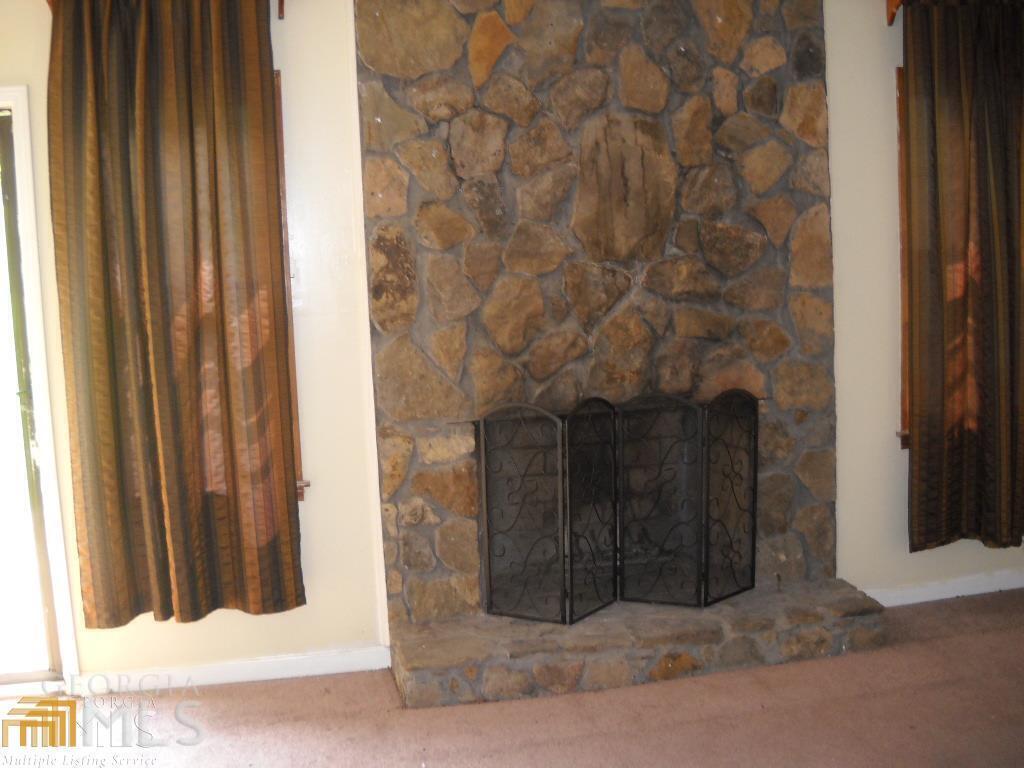 Photo - 456 Valley Woods Cir SE