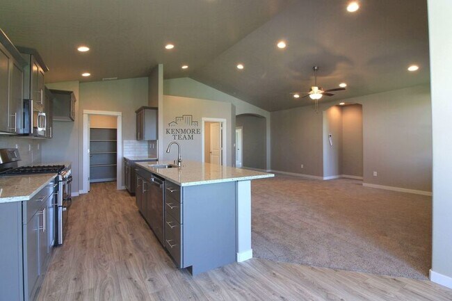 Photo - 4718 Philippi Dr