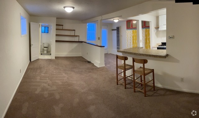 Building Photo - 456 Silver Ave Unit 456A Silver Ave Rental