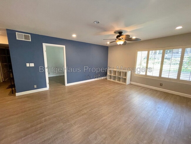 5765 Friars Rd Unidad 150