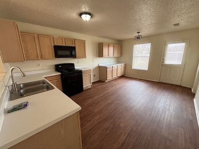 Photo - 1 Story Home in Crowlley with Community Pool