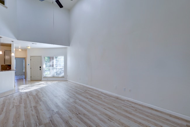 Photo - 10302 Buffum St Unit 10302 buffum st apt b houston texas 77051