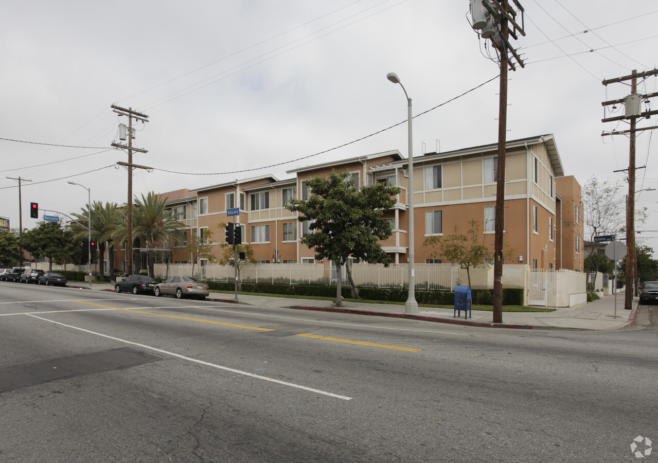 Photo - Adams Congress Apartments