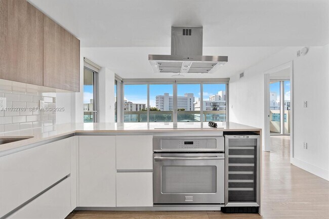 Photo - 1025 92nd St Unit 707