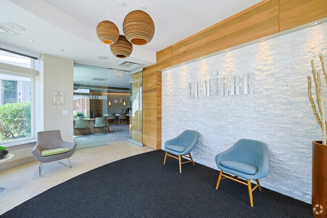 Leasing Center
