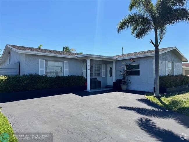 Building Photo - 11420 NW 31st Pl Rental