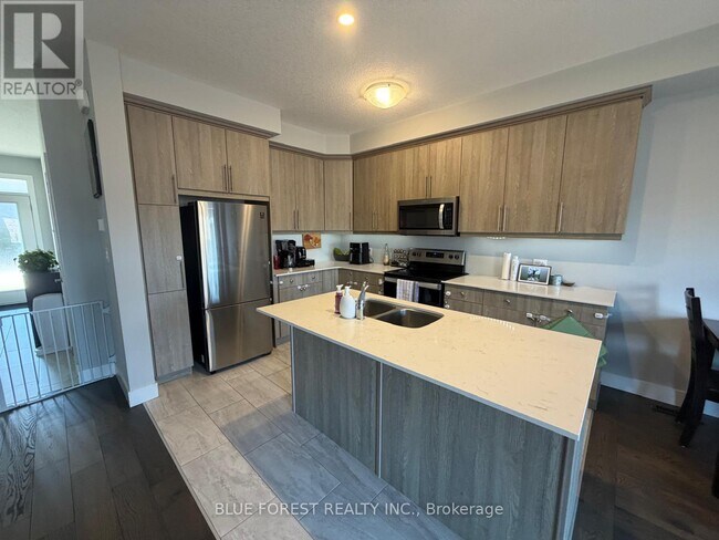 Photo - 177 Edgevalley Rd