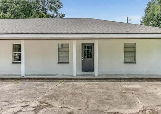 Building Photo - 148 Haricot Rd