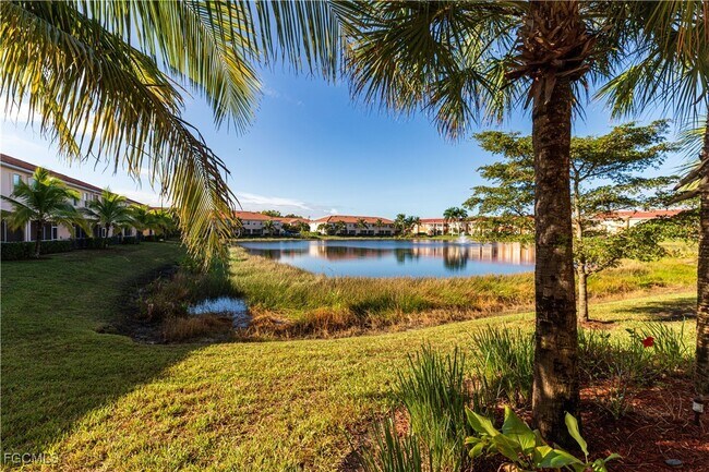 Photo - 8880 Via Isola Court