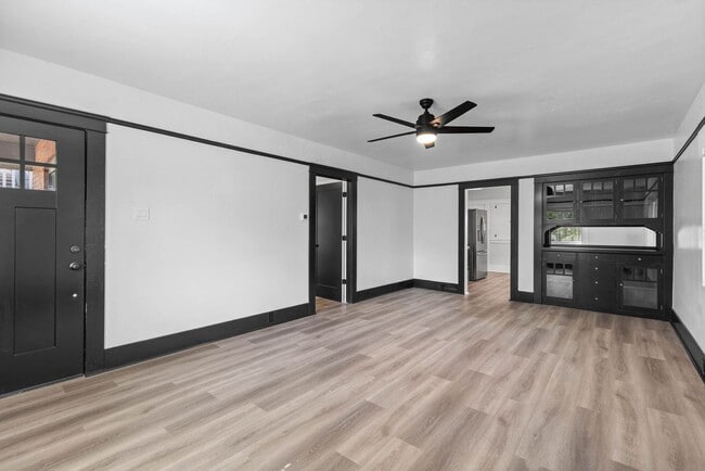 Photo - 3 Bed, 2 Bath, 1 Office/Guest - Fully Renovated Midtown Home