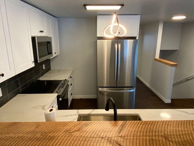 Photo - 514 Bierney Creek Rd Unit 1 - "Upper Loft" (735)