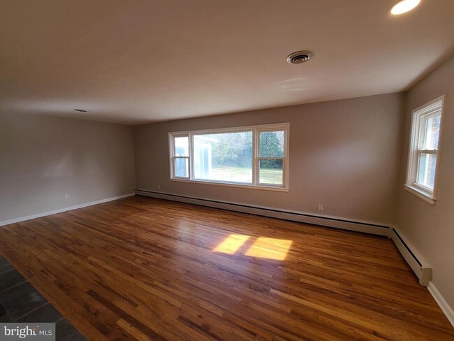 Photo - 6 Council Trail