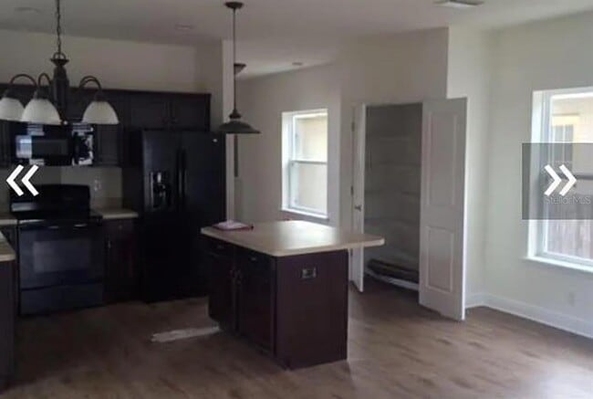 Photo - 2128 W Walnut St