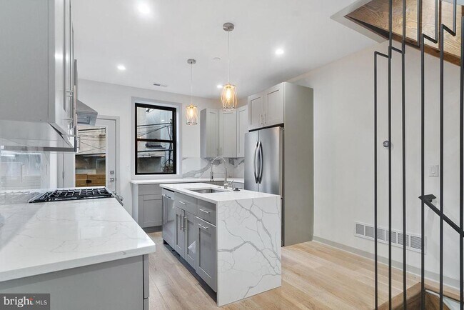 Photo - 3118 Ridge Ave