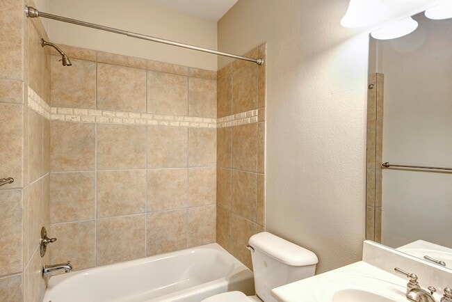 Photo - 4003 Feagan St