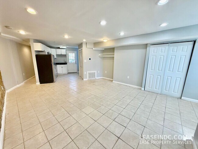 Photo - 203 R St NW Unit #B