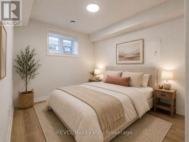 Photo - 35 Southworth St N
