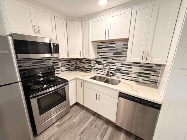 Photo - 5498 Carlson Dr