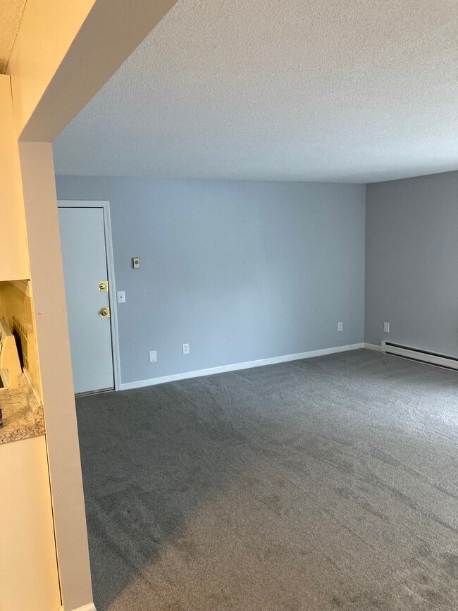 Sala de estar - 1560 Douglas Ave Unidad A13