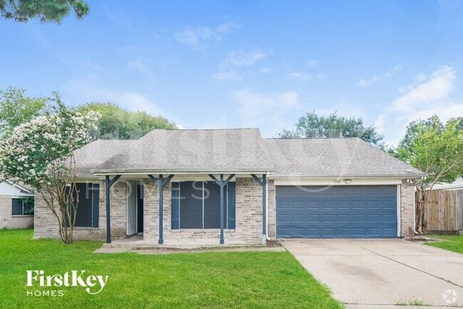 Building Photo - 17927 Lake Manor Dr Rental