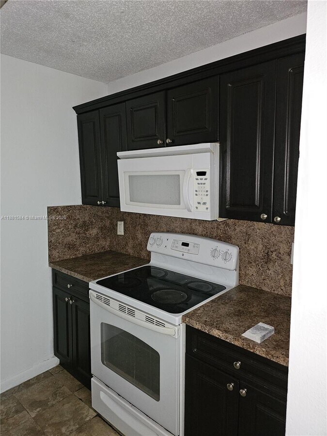 Photo - 8200 SW 210th St Unit 301
