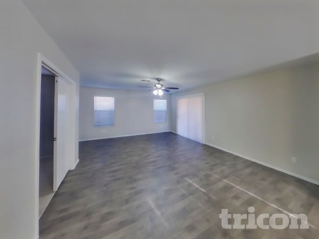 Photo - 11445 W Cambridge Ave