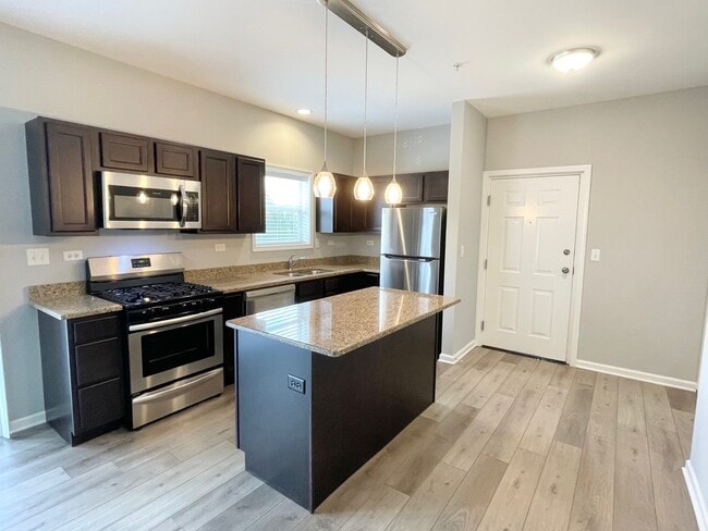 Photo - 811 E Main St Unit 2E