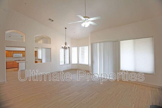 Photo - 13872 E Kalil Dr