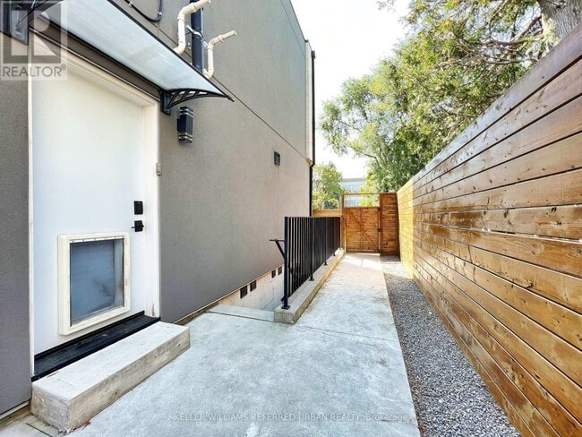 Photo - 42 Tottenham Rd