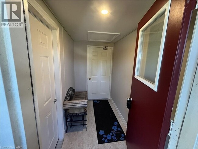 Photo - 461 S Pelham Rd