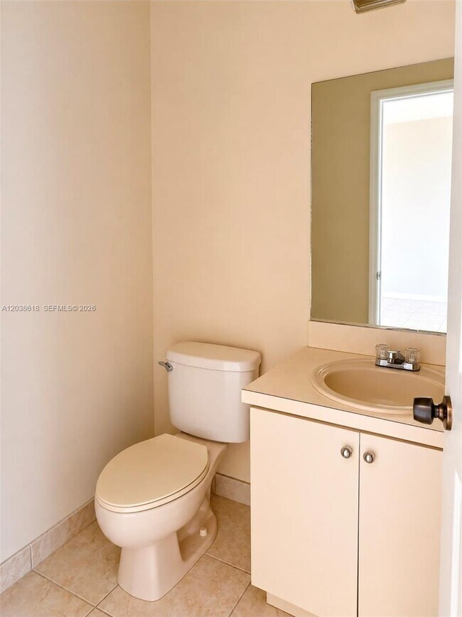 Photo - 641 E Mowry Ct