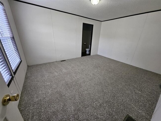 Photo - 268 Bay Port Cir