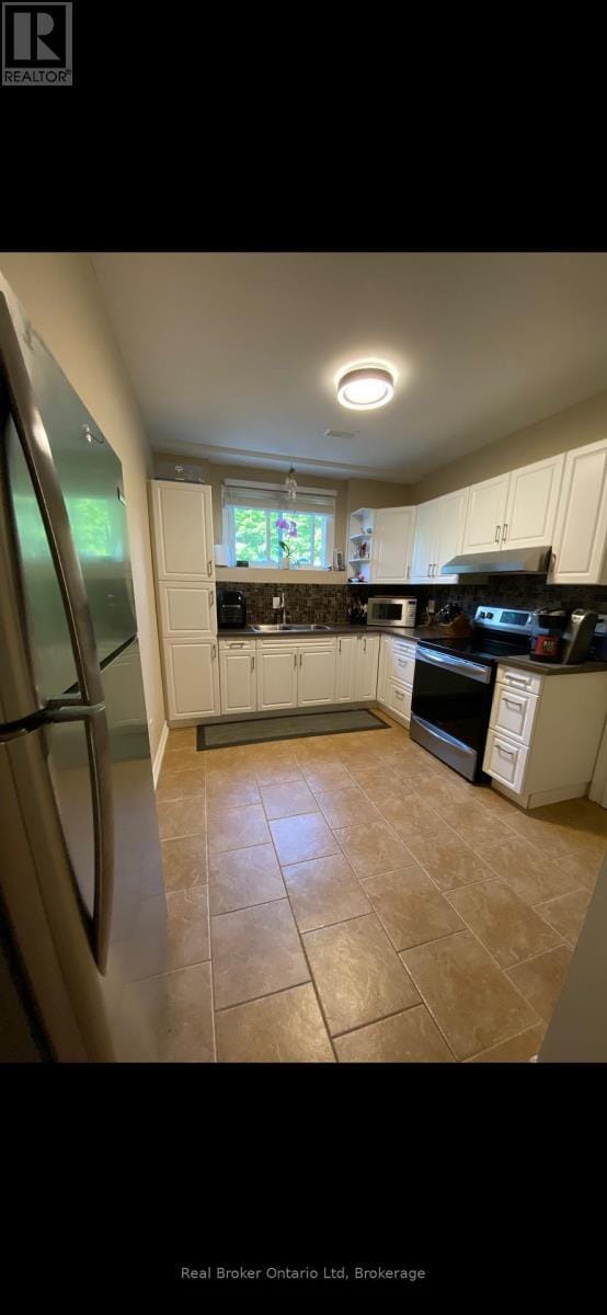 Photo - 1819 Old Second Rd S