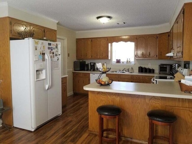 Photo - 3521 Hilltop Dr