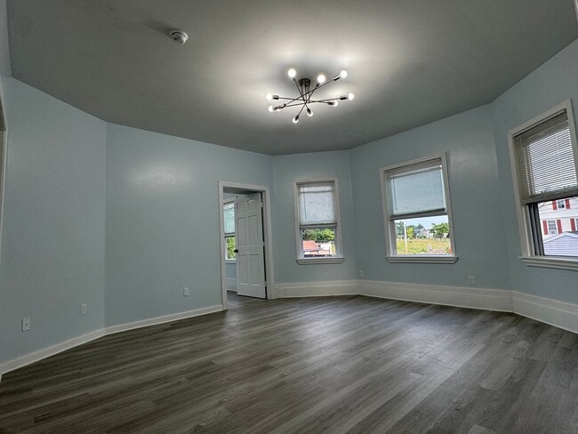 Photo - 152 Broadway Unidad 2