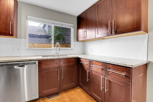 Photo - 4885 Tejon St