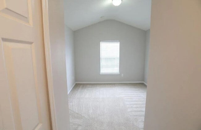 Photo - 4213 Highwood Dr