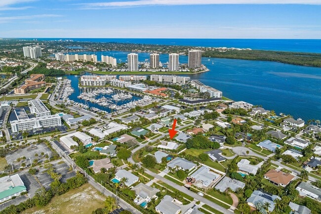 Photo - 130 Gulfstream Rd