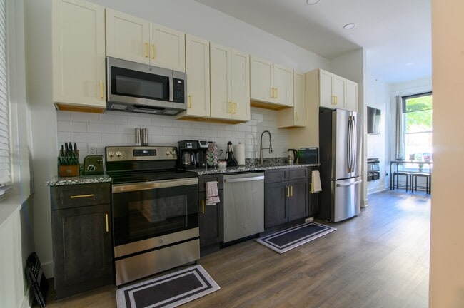 Photo - 205 State St Unit 1