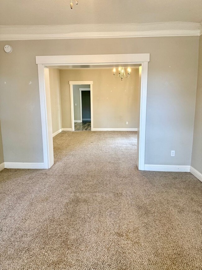 1229 T St Unit 1