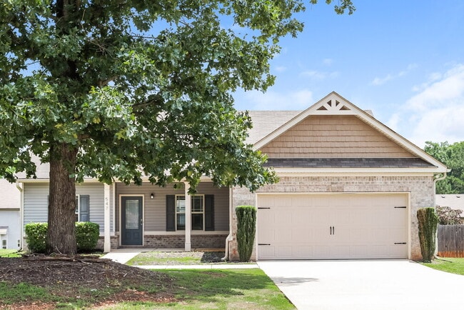 Building Photo - 547 Joneus Dr