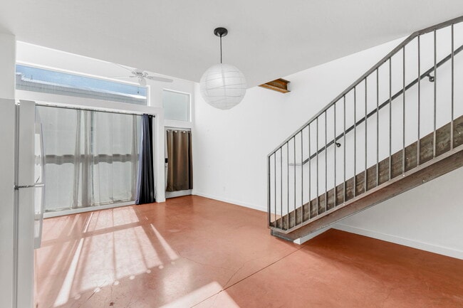 Photo - 200 Cornell Dr