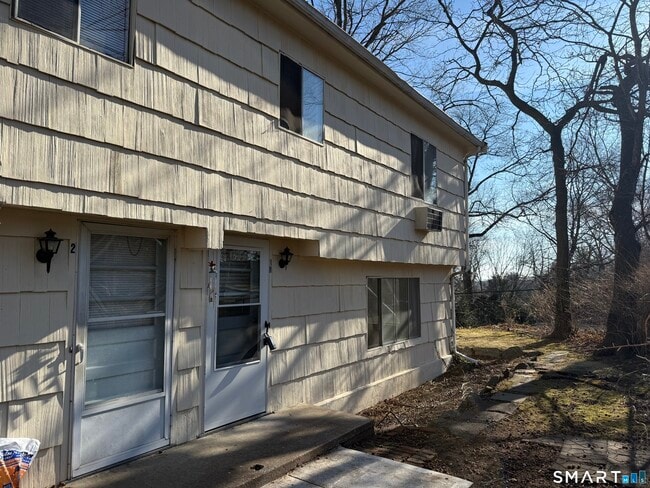 Building Photo - 7 McAllister Ave Unit 2